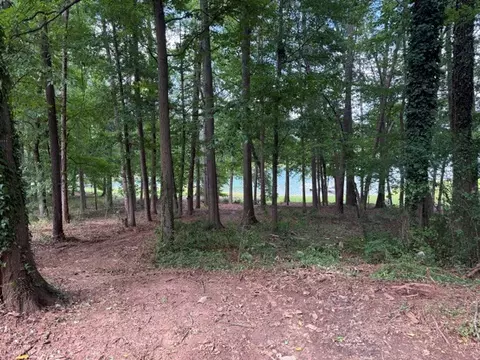 122 Bud Ln, Anderson, SC 29625