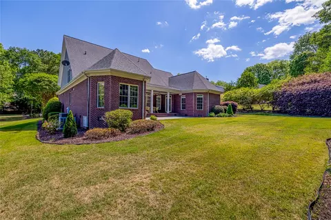 Exterior - 616 Shefwood Dr, Easley, SC 29642 photo 5 of 6