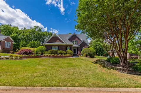 616 Shefwood Dr, Easley, SC 29642