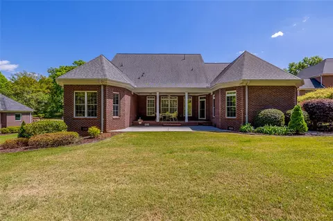 Exterior - 616 Shefwood Dr, Easley, SC 29642 photo 6 of 6