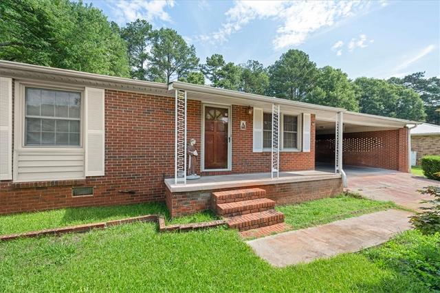 958 Avondale Dr, Seneca, SC 29678