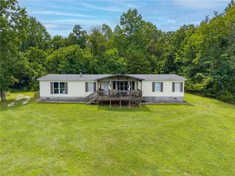 152 Big Ridge Rd, Westminster, SC 29693