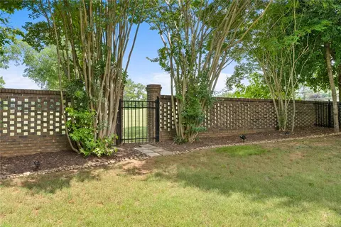 Exterior - 109 Prestwick Ct, Easley, SC 29642 photo 3 of 9