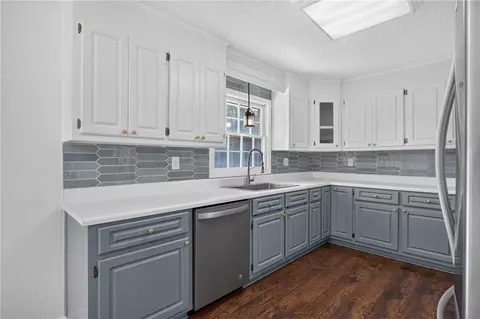 Kitchen - 113 Greenfield Ave, Pendleton, SC 29670 photo 3 of 4