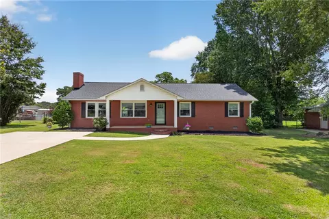 113 Greenfield Ave, Pendleton, SC 29670