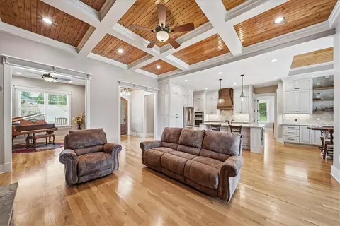 201 Harbor Point Rd, Seneca, SC 29672 photo 8