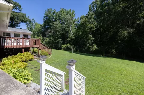 Exterior - 706 Pinewood Dr, Pendleton, SC 29670 photo 5 of 9