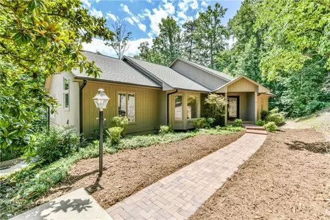 6 White Cap Ct, Salem, SC 29676