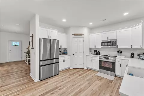 404 Burrell St, Pendleton, SC 29670 photo 13