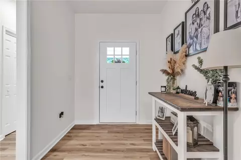 404 Burrell St, Pendleton, SC 29670 photo 3