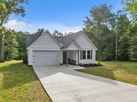 404 Burrell St, Pendleton, SC 29670 photo 2