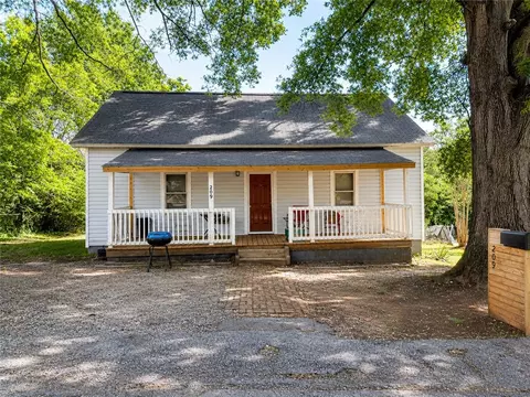 209 Bailey St, Anderson, SC 29621