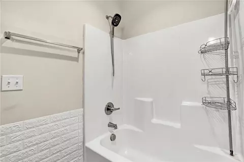 Bath - 235 Pendleton Rd #L2, Clemson, SC 29631 photo 3 of 3