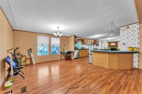 110 Diane Dr, Easley, SC 29640 photo 8