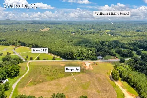 659 Highlands Hwy, Walhalla, SC 29691