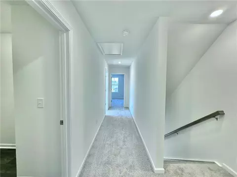 Entry Way - 563 Seaborn Cir, Pendleton, SC 29670 photo 5 of 6