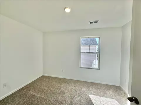 Bedroom - 563 Seaborn Cir, Pendleton, SC 29670 photo 5 of 7