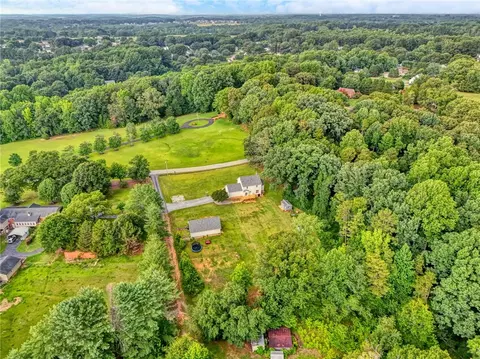 108 Syracuse Rd, Easley, SC 29642 photo 5