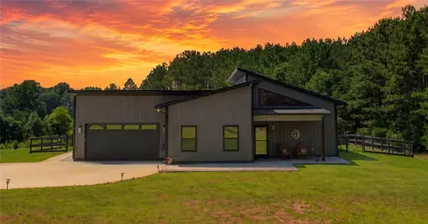 215 Dairy Farm Rd, Westminster, SC 29693