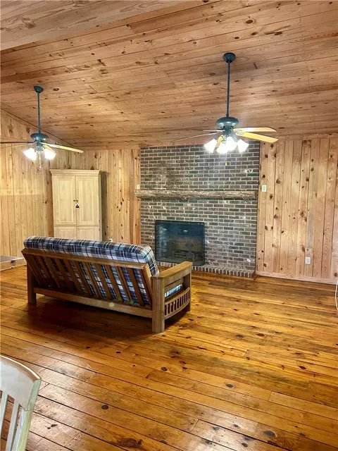 107 Brendart Hill Rd, Sunset, SC 29685