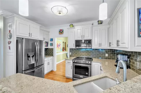 Kitchen - 648 Mountain Vw, Williamston, SC 29697 photo 4 of 4