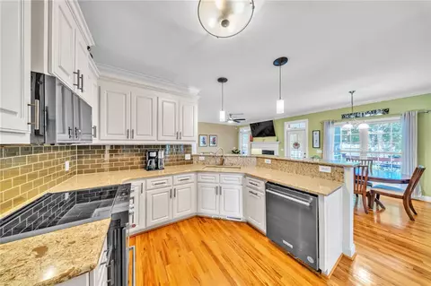 Kitchen - 648 Mountain Vw, Williamston, SC 29697 photo 1 of 4