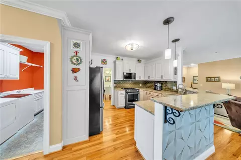 Kitchen - 648 Mountain Vw, Williamston, SC 29697 photo 3 of 4