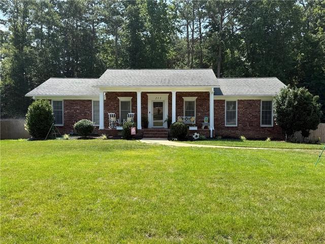 213 Briarwood Dr, Belton, SC 29627