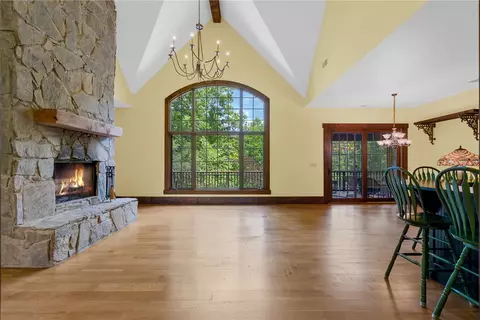Living - 205 Long Cove Ct, Sunset, SC 29685 photo 3 of 9