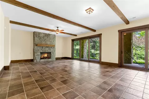 Living - 205 Long Cove Ct, Sunset, SC 29685 photo 8 of 9