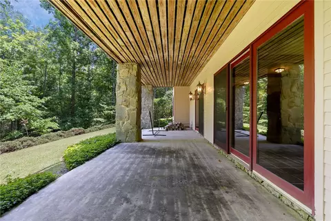 Exterior - 205 Long Cove Ct, Sunset, SC 29685 photo 6 of 9