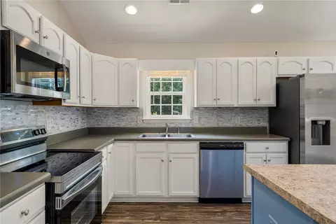 Kitchen - 167 Mediterranean Ave, Anderson, SC 29621 photo 3 of 4