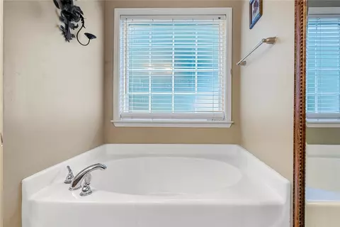 Bath - 167 Mediterranean Ave, Anderson, SC 29621 photo 2 of 3