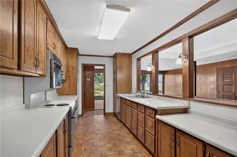 Kitchen - 1412 Simpson Rd, Pendleton, SC 29670 photo 2 of 3