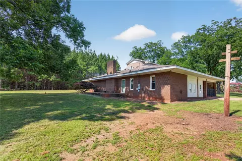 Exterior - 1412 Simpson Rd, Pendleton, SC 29670 photo 8 of 11