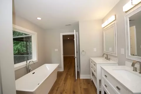 Bath - 317 Pendleton Rd, Clemson, SC 29631 photo 3 of 8