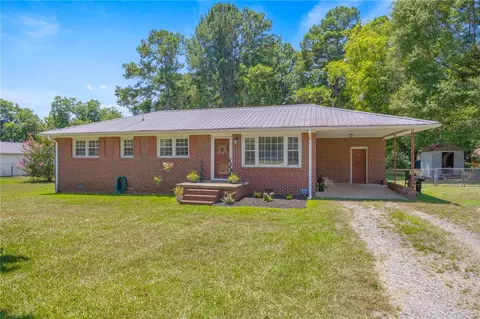 516 Wesley Ct, Starr, SC 29684 photo 4