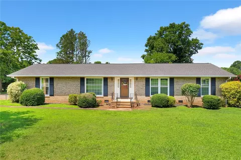102 Sheffield Dr, Anderson, SC 29625
