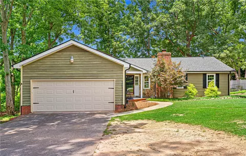Exterior - 121 White Oak Dr, Easley, SC 29642 photo 2 of 12