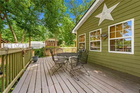Exterior - 121 White Oak Dr, Easley, SC 29642 photo 7 of 12