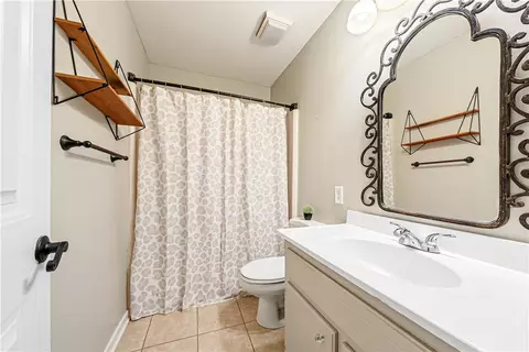Bath - 121 White Oak Dr, Easley, SC 29642 photo 2 of 2