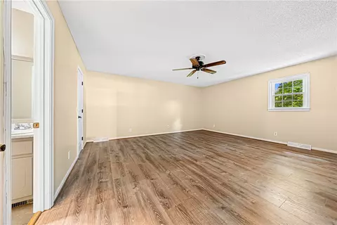 Bedroom - 121 White Oak Dr, Easley, SC 29642 photo 1 of 6
