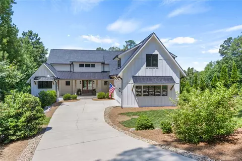 148 Cedar Bluff Ct, Six Mile, SC 29682