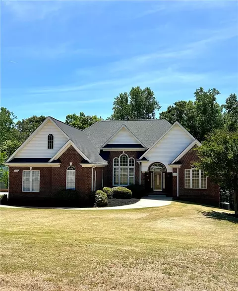 113 Topsail Dr, Anderson, SC 29625