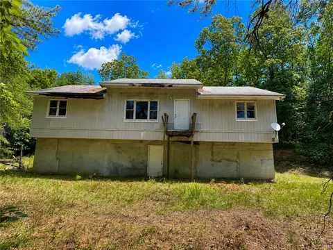 597 Old Hurricane Rd, Westminster, SC 29693