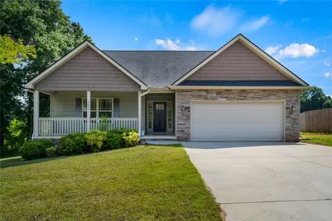 101 Hurst Ave, Anderson, SC 29625