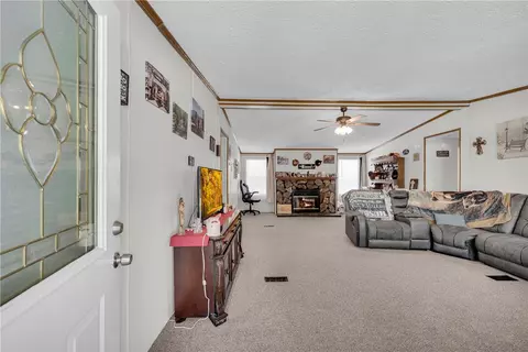 102 Pitts Rd, Walhalla, SC 29691 photo 4