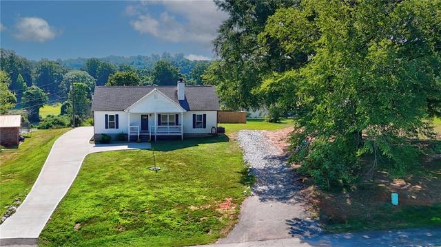 664 Debra Dr, Westminster, SC 29693