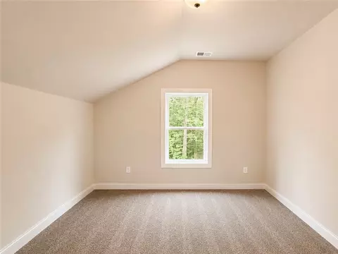 Bedroom - 503 Chickasaw Dr, Westminster, SC 29693 photo 4 of 5