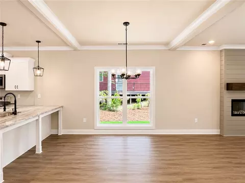 Dining - 503 Chickasaw Dr, Westminster, SC 29693 photo 1 of 1